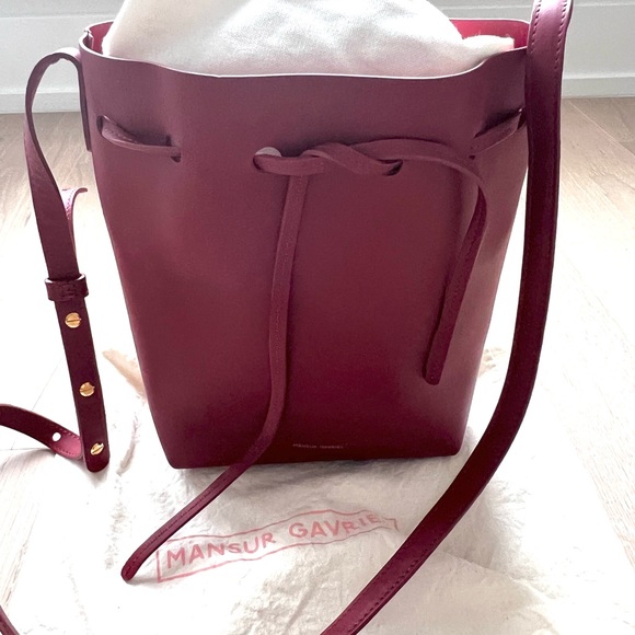 Mansur Gavriel mini bucket in red - Picture 3 of 7